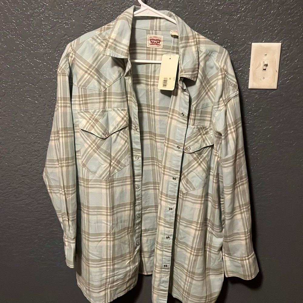 Levi’s flannel